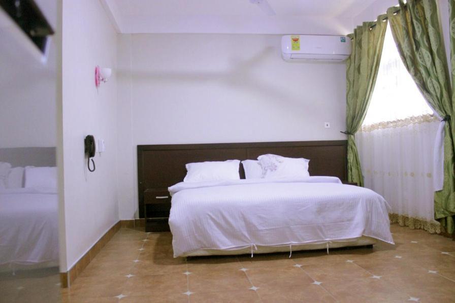Royal Baron Hotel Kumasi Exterior photo
